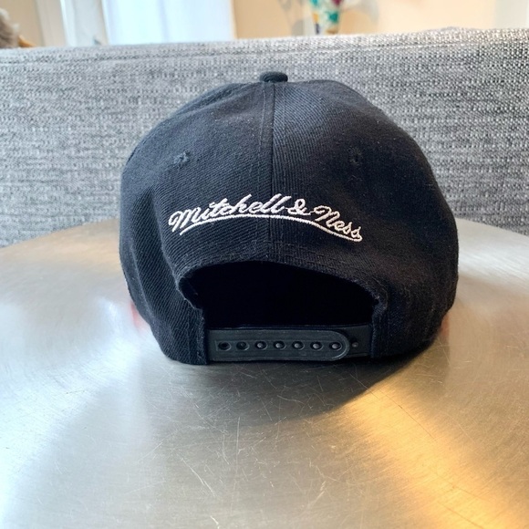 𝅺Mitchell & Ness Chicago Bulls snapback baseball hat hardwood classics nba cap - Picture 7 of 7